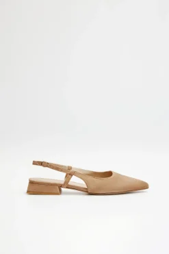 Beżowe buty slingback