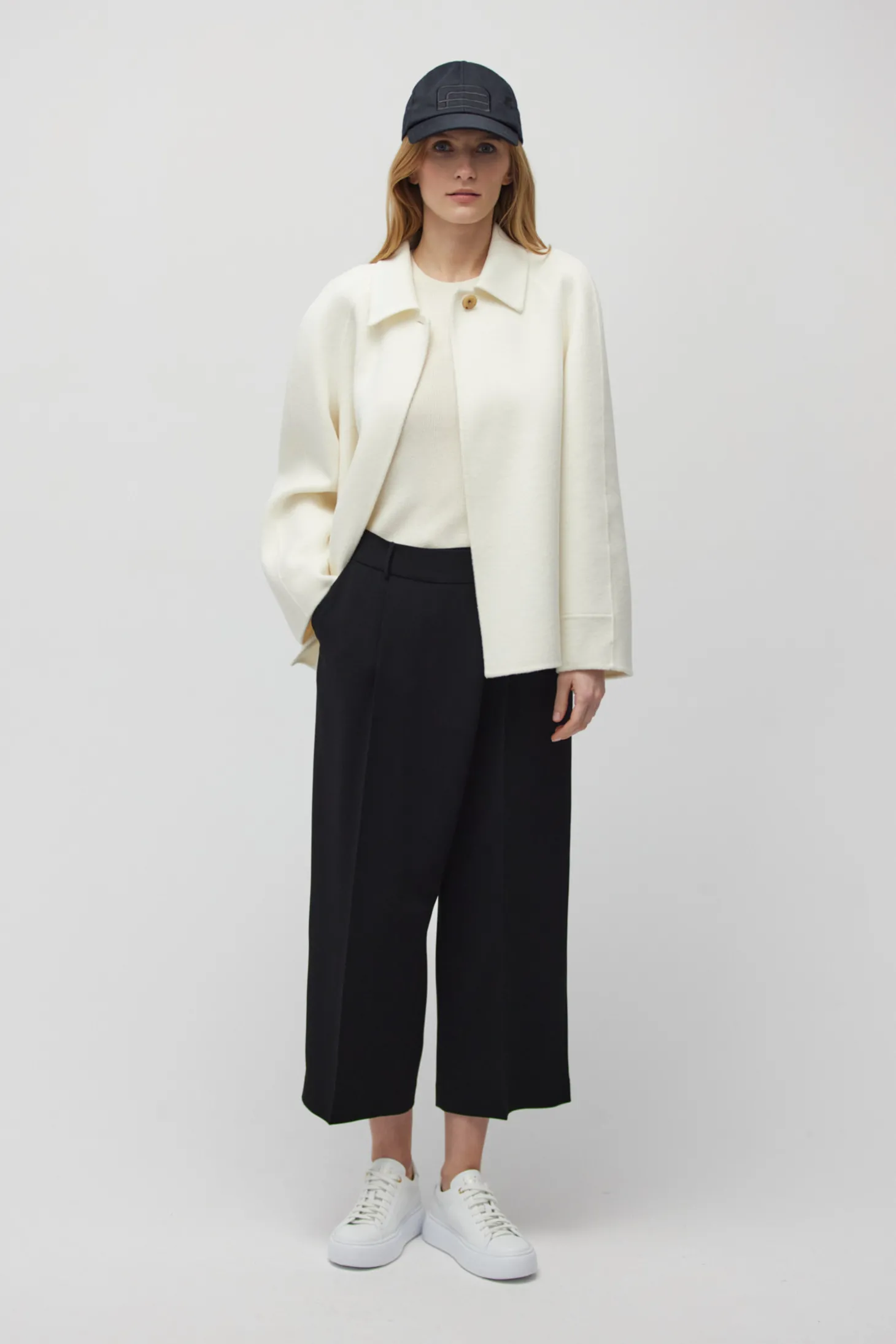 Biała kurtka z jedwabiem doubleface