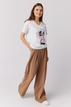 Biały bawełniany t-shirt z nadrukiem dekolt w szpic