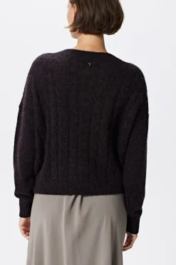 Brązowy sweter z wełną alpaki