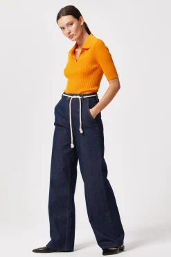 Granatowe szerokie spodnie jeans